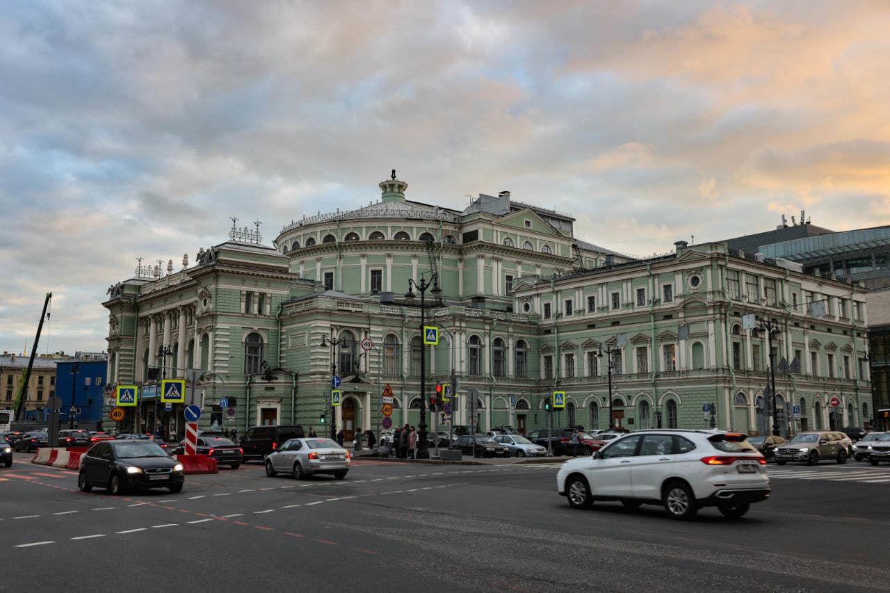 На исторической сцене Мариинского театра прозвучит «Евгений Онегин» Петра Чайковского в эталонной постановке Юрия Темирканова